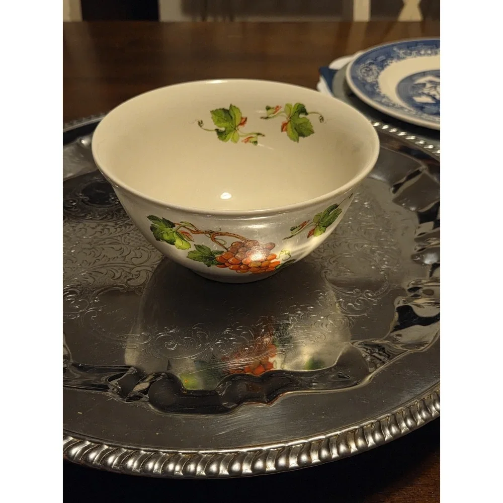 Vintage Teleflora Buttercream w/Red Grape Bowl: 1984 Portugal Ceramic
